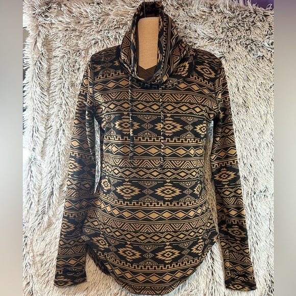 KAVU Skylar Women's Small Pullover Brown Black Cowl Neck Cabincore‎ Aztec Shirt - Picture 1 of 12